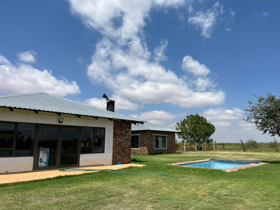 12 Bedroom Property for Sale in Bloemfontein Rural Free State
